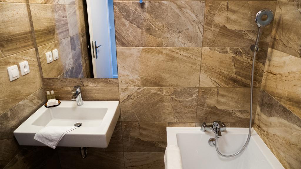 A7 Apartments Komárno المظهر الخارجي الصورة