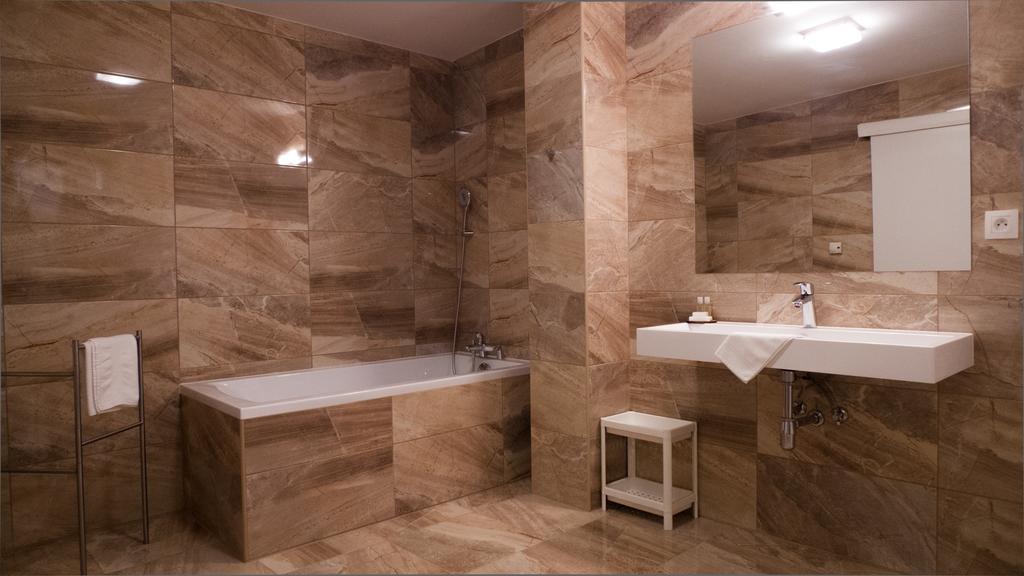 A7 Apartments Komárno المظهر الخارجي الصورة